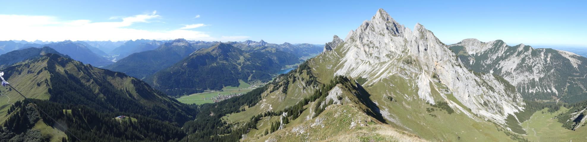 Blick von der Schneid ins Tannheimer Tal